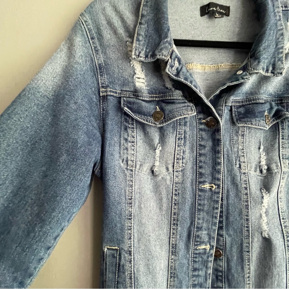 Cardigan, Jean jacket - Picture 10 of 13